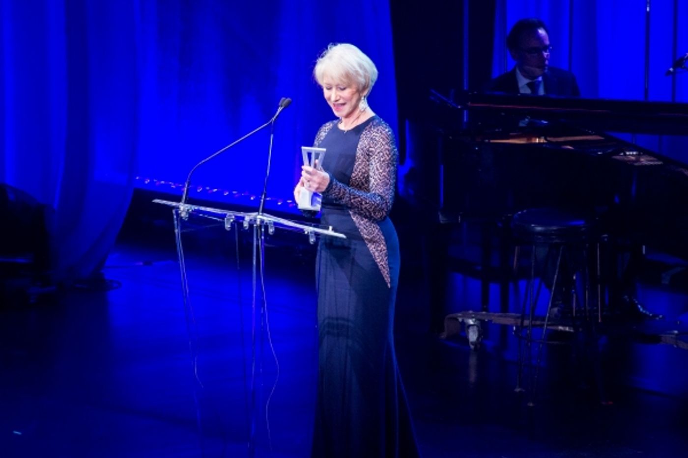 Photo Coverage: Broadway Honors Helen Mirren at Roundabout's THERE'S NOTHING LIKE A DAME Gala!  Image
