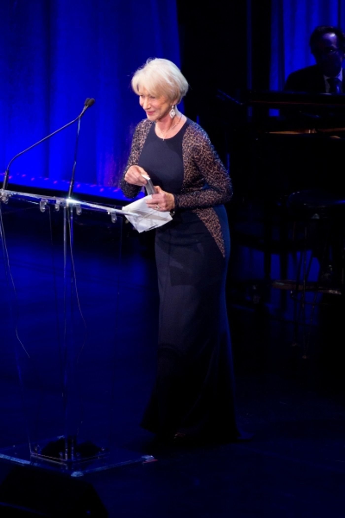 Photo Coverage: Broadway Honors Helen Mirren at Roundabout's THERE'S NOTHING LIKE A DAME Gala!  Image