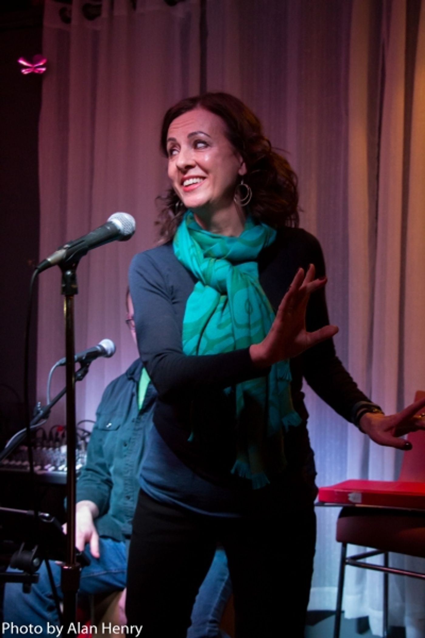 Photo Flash: Rebecca Caine Visits SINGULAR SENSATION Photo Flash: Rebecca Caine Visits SINGULAR SENSATION Image