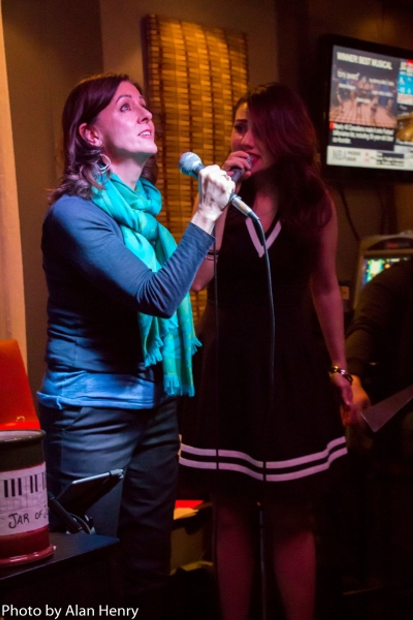 Photo Flash: Rebecca Caine Visits SINGULAR SENSATION Photo Flash: Rebecca Caine Visits SINGULAR SENSATION Image