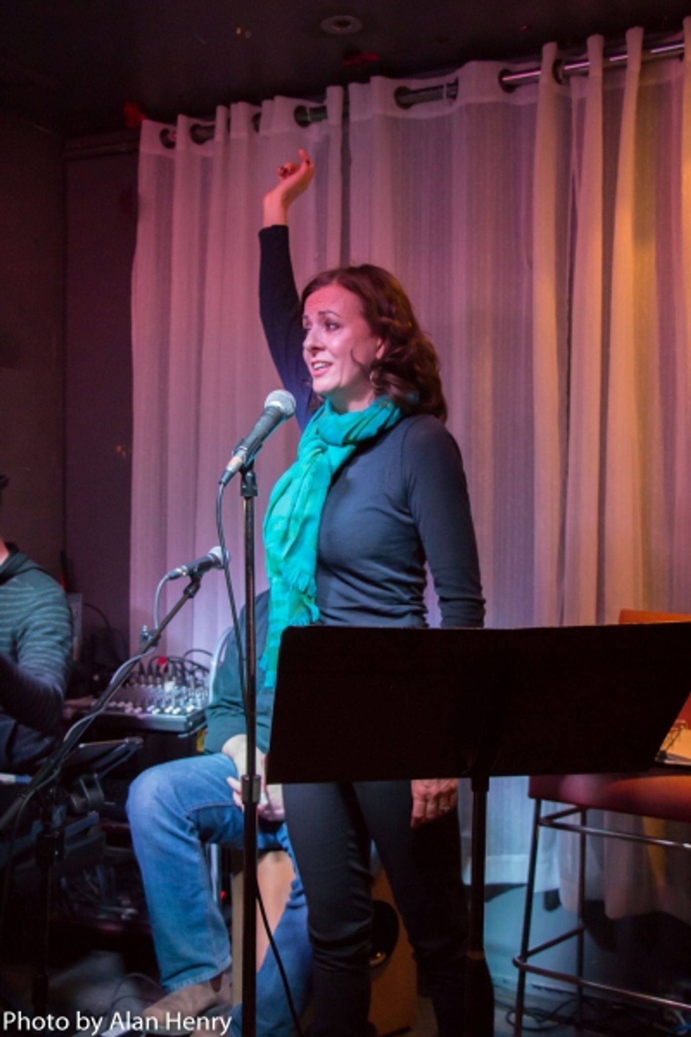 Photo Flash: Rebecca Caine Visits SINGULAR SENSATION Photo Flash: Rebecca Caine Visits SINGULAR SENSATION Image