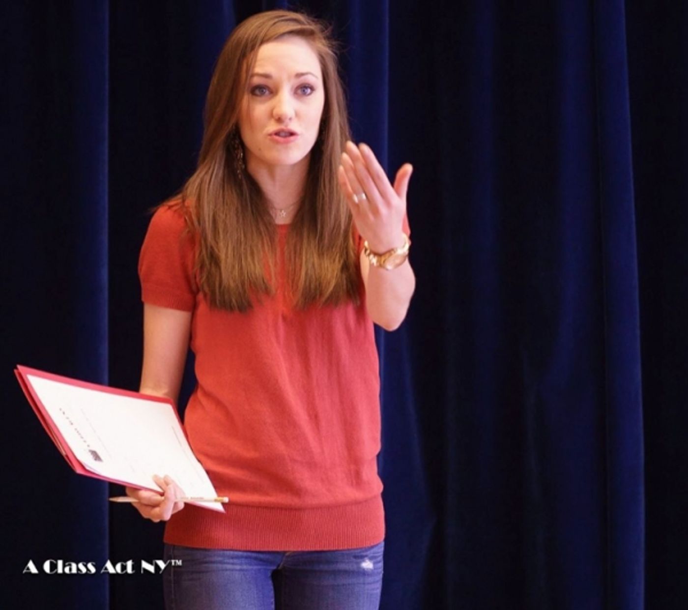 Photo Flash: Tony Nominee Laura Osnes Leads Masterclass in Manhattan  Image