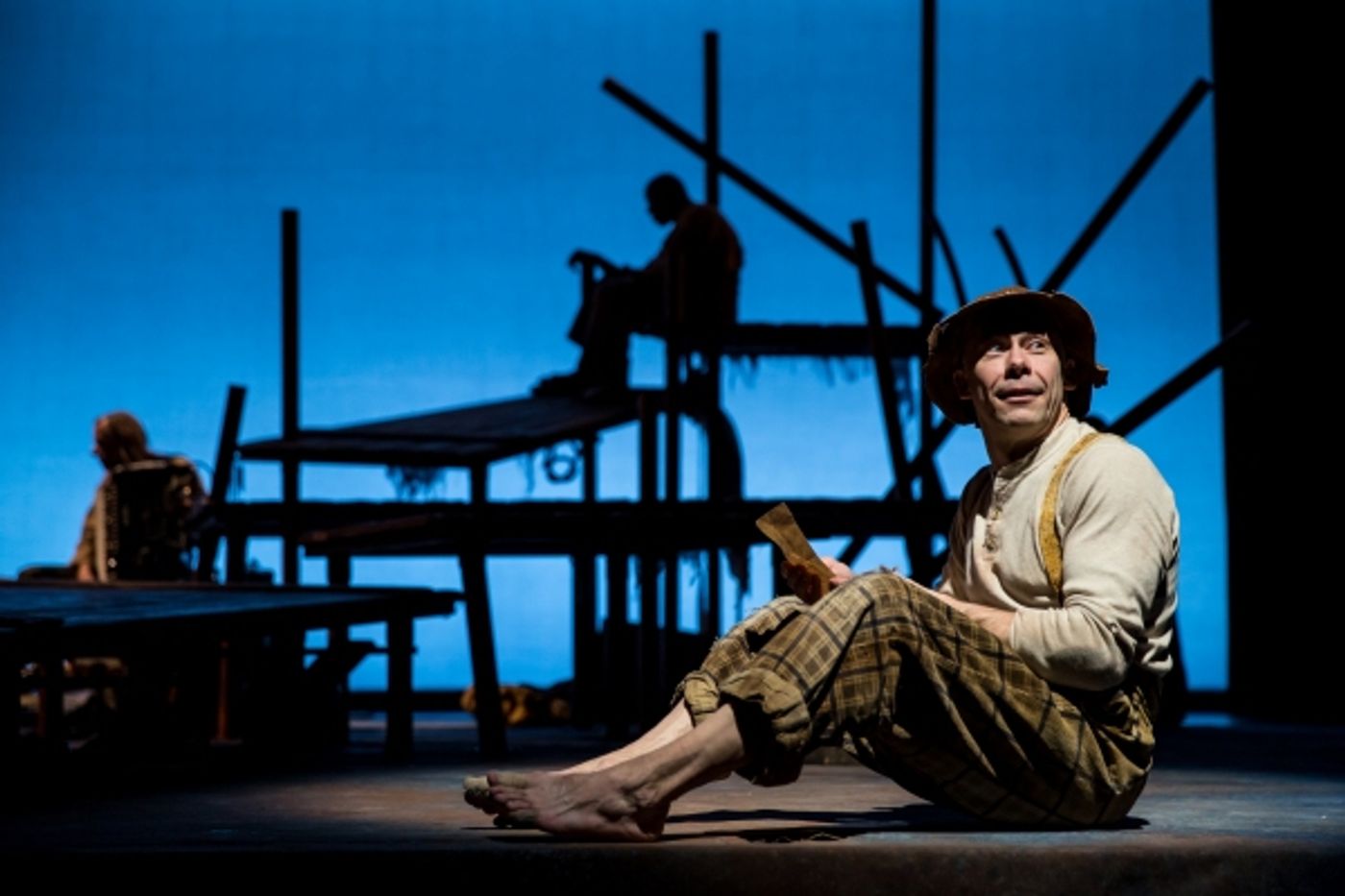 Photo Flash: First Look at Children's Theatre Company's HUCK FINN  Image