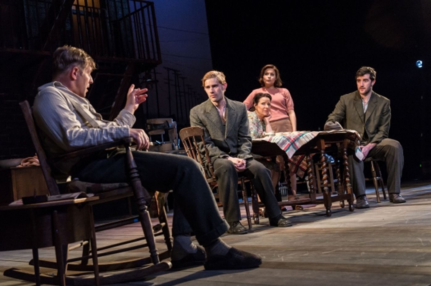 Photo Flash: First Look at Jonathan Guy Lewis, Teresa Banham & More in UK's A VIEW FROM THE BRIDGE  Image