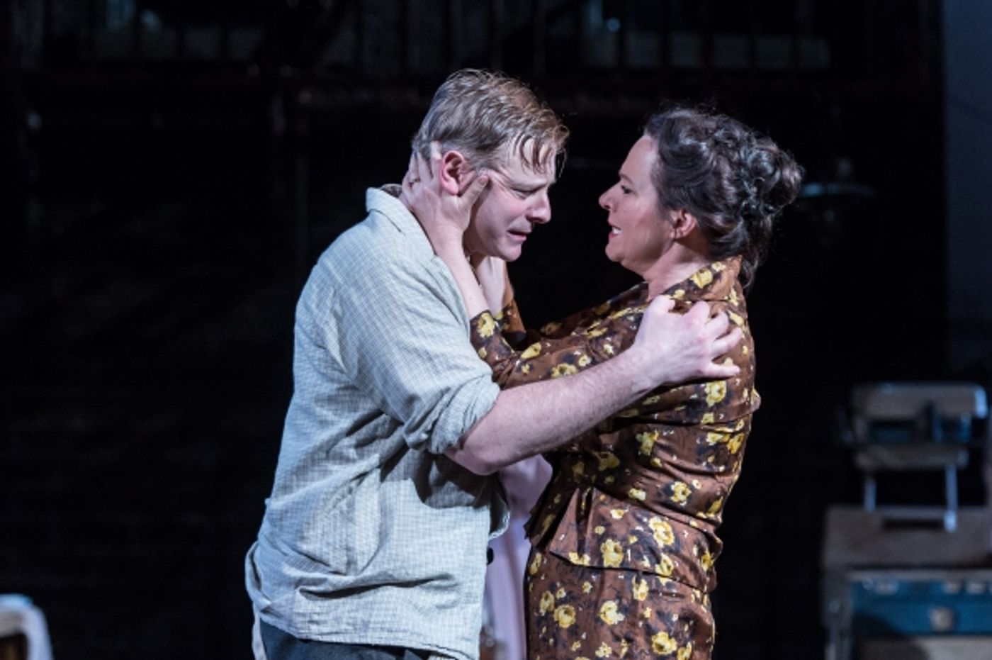 Photo Flash: First Look at Jonathan Guy Lewis, Teresa Banham & More in UK's A VIEW FROM THE BRIDGE  Image