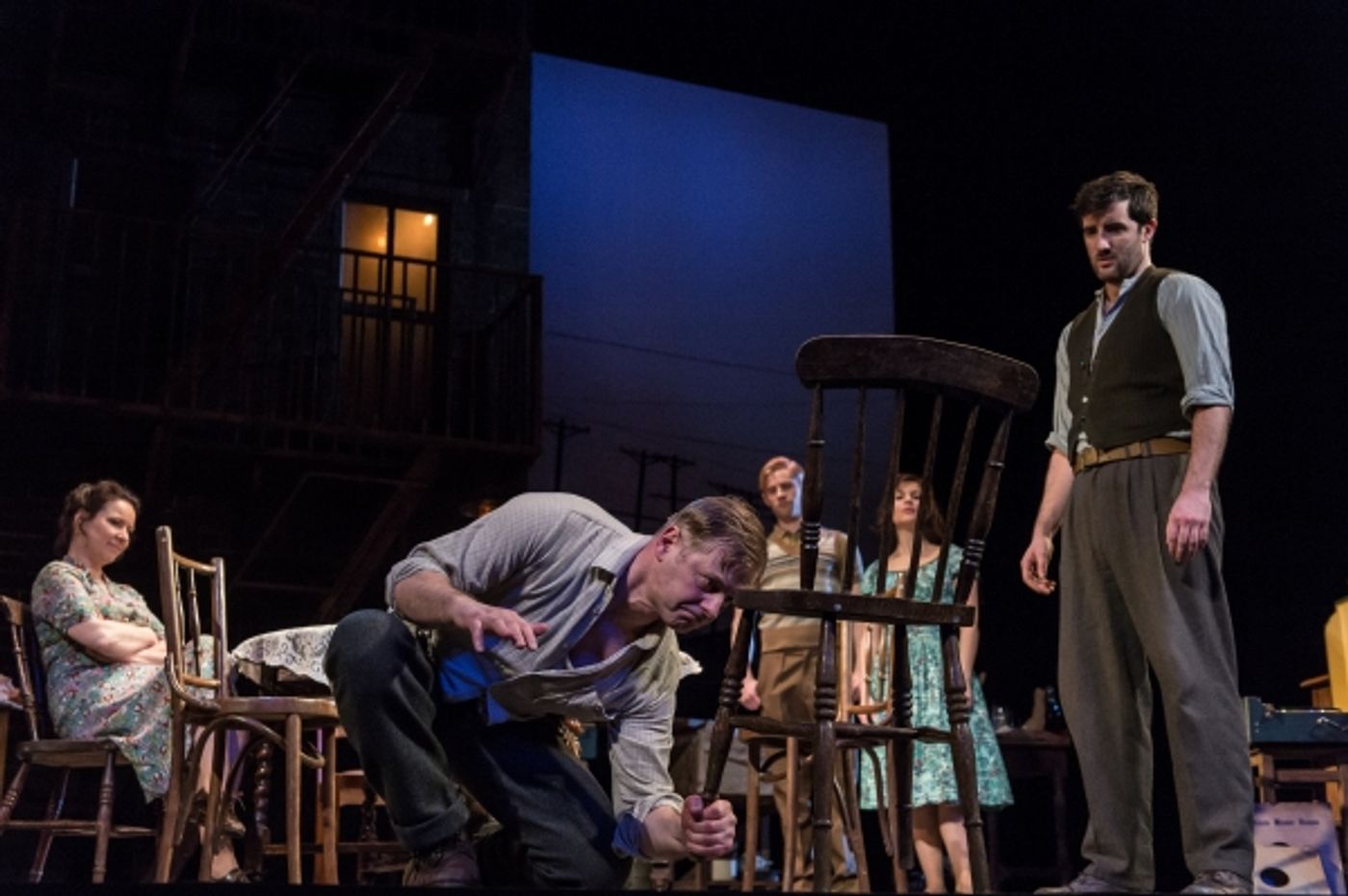 Photo Flash: First Look at Jonathan Guy Lewis, Teresa Banham & More in UK's A VIEW FROM THE BRIDGE  Image