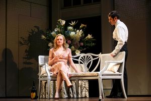 Elisabeth Moss and Jason Biggs Photo