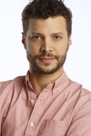 Justin Guarini @ BroadwayWorld Justin Guarini Photo