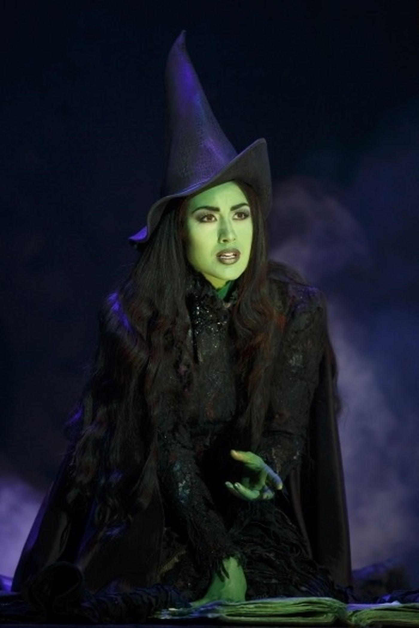 Photos: Fifteen Shades of Green - Celebrating the Women of WICKED's Emerald City Tour After 10 Years on the Road Image