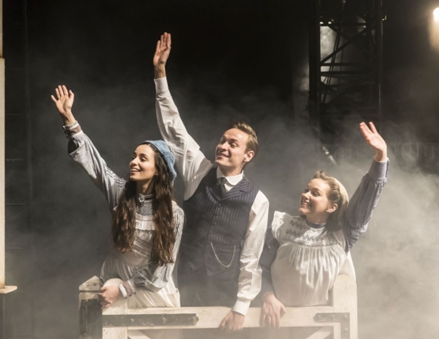 Photo Flash: First Look at Sean Hughes in THE RAILWAY CHILDREN Image