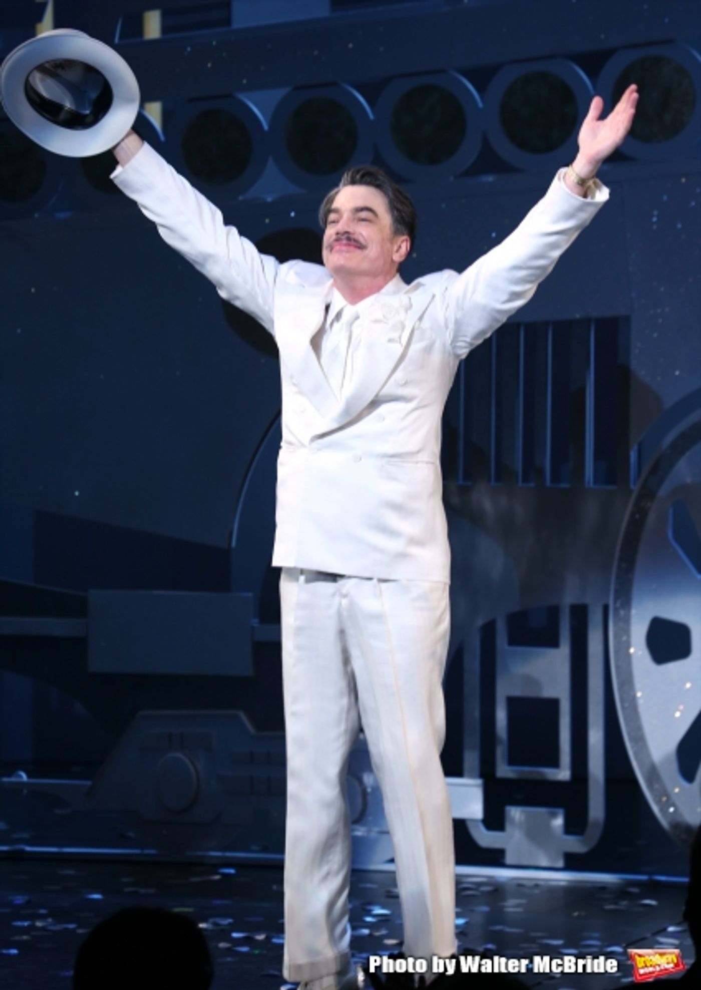 Photo Coverage: ON THE TWENTIETH CENTURY Cast Takes Opening Night Bows!  Image