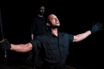 Joe Holt (Jesse Gavin in background)  Photo