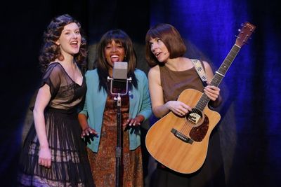 Sylvie Davidson, Jennifer Leigh Warren and Jamie Drake Photo
