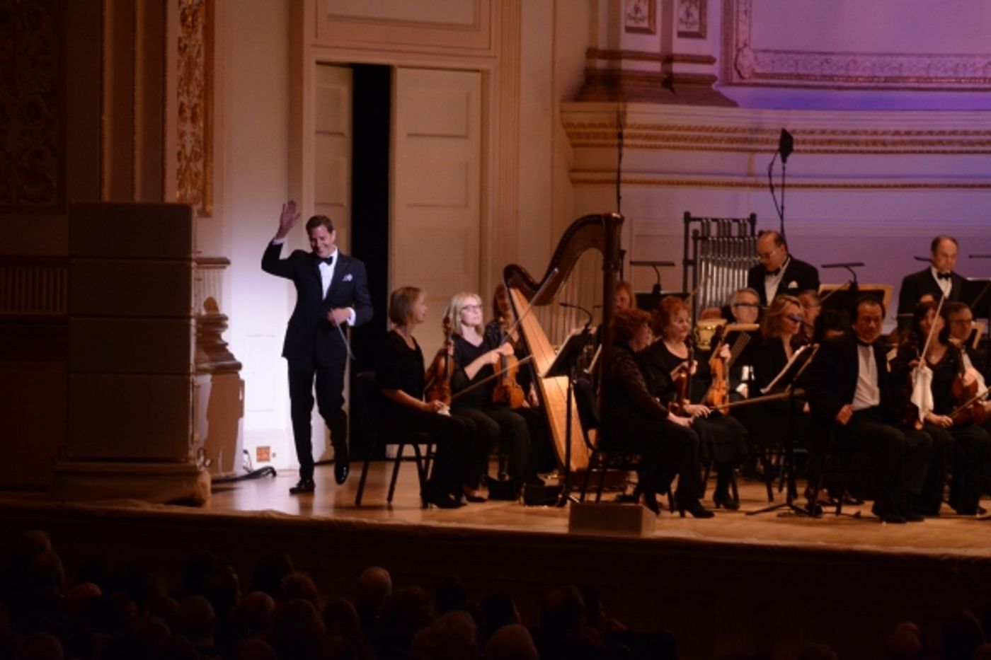 Photo Coverage: Sutton Foster Makes Carnegie Hall Solo Debut with NY Pops Photo Coverage: Sutton Foster Makes Carnegie Hall Solo Debut with NY Pops Image