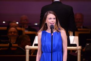 Sutton Foster Photo