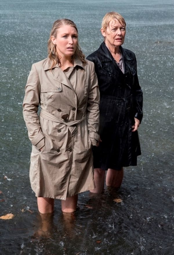 Hailey McQueen, Helen Tonkin Photo