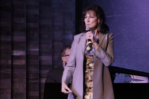 Dianne Fraser @ BroadwayWorld Dianne Fraser Photo