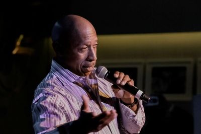 Jeffrey Osborne Photo