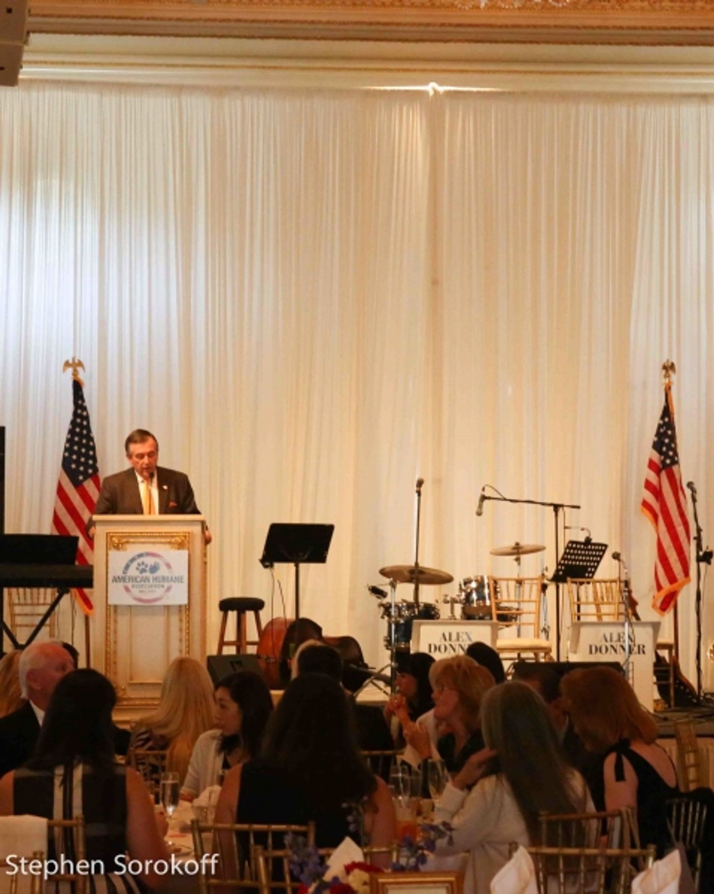 Photo Coverage: Naomi Judd, Will & Anthony Nunziata Honor K-9 Battle Buddies at American Humane Association Photo Coverage: Naomi Judd, Will & Anthony Nunziata Honor K-9 Battle Buddies at American Humane Association Image