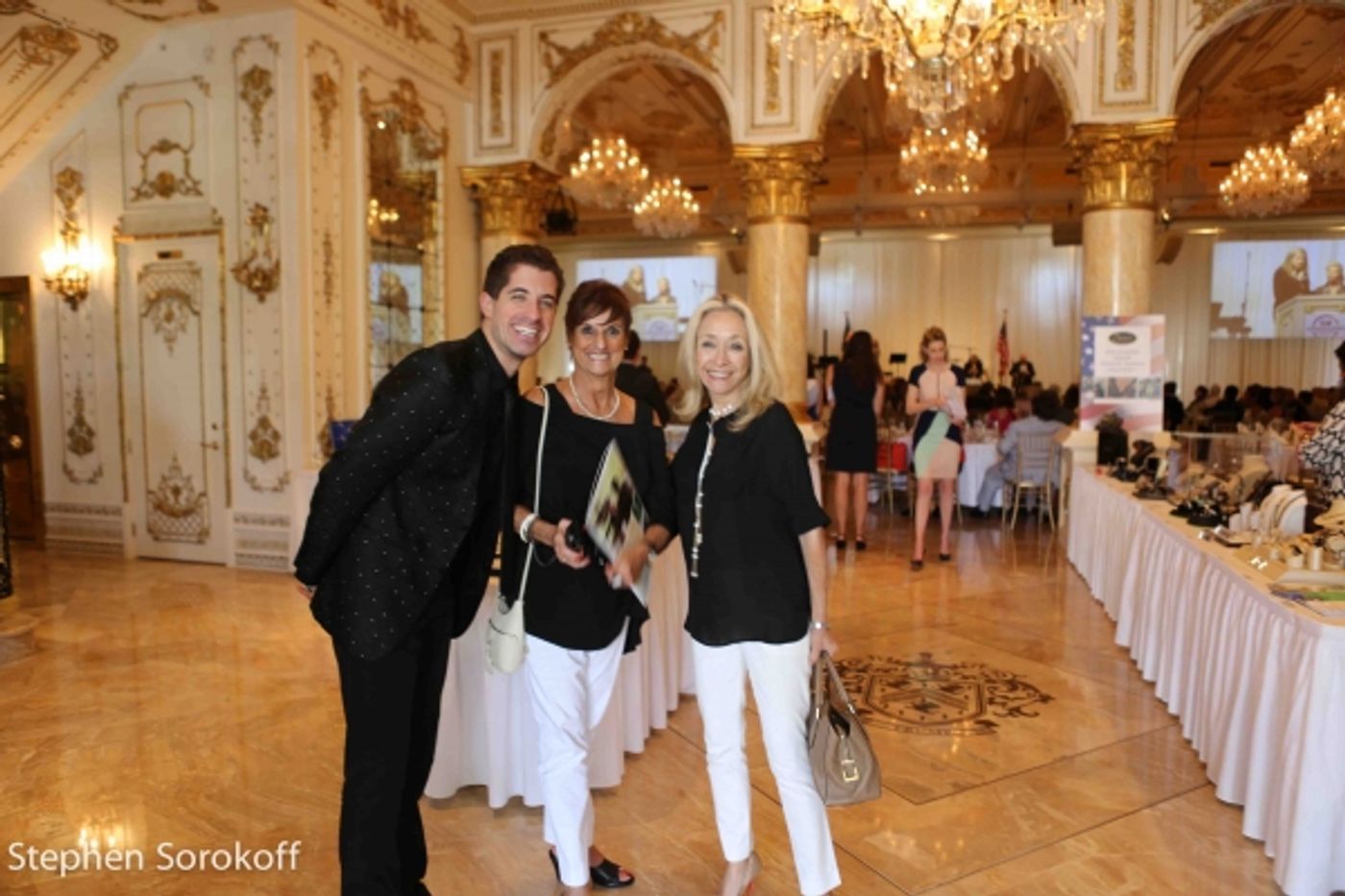 Photo Coverage: Naomi Judd, Will & Anthony Nunziata Honor K-9 Battle Buddies at American Humane Association Photo Coverage: Naomi Judd, Will & Anthony Nunziata Honor K-9 Battle Buddies at American Humane Association Image