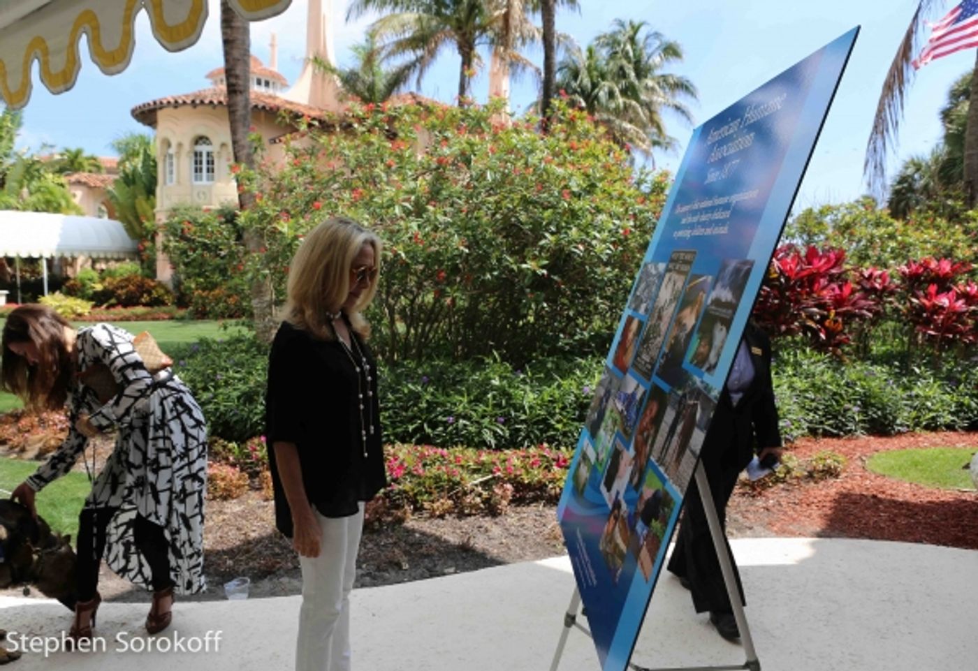 Photo Coverage: Naomi Judd, Will & Anthony Nunziata Honor K-9 Battle Buddies at American Humane Association Photo Coverage: Naomi Judd, Will & Anthony Nunziata Honor K-9 Battle Buddies at American Humane Association Image