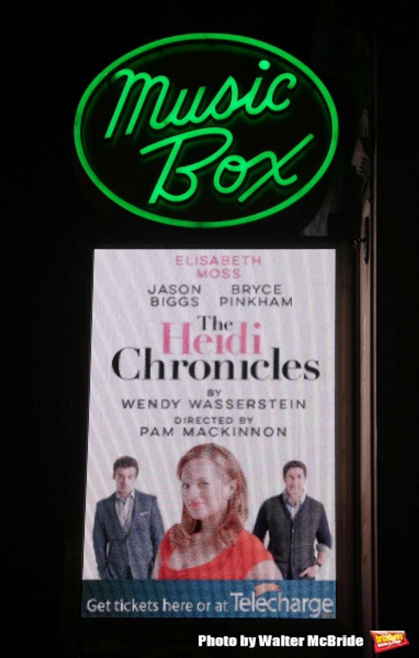 Photo Coverage: Elisabeth Moss & Cast of THE HEIDI CHRONICLES Take Opening Night Bows!  Image