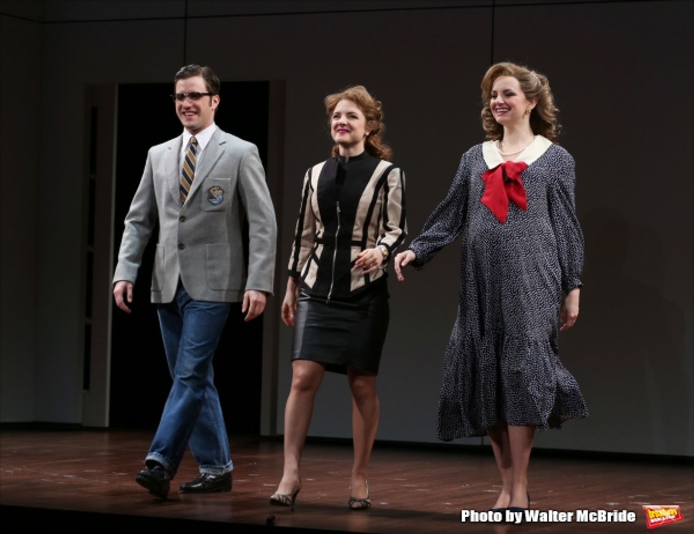 Photo Coverage: Elisabeth Moss & Cast of THE HEIDI CHRONICLES Take Opening Night Bows!  Image