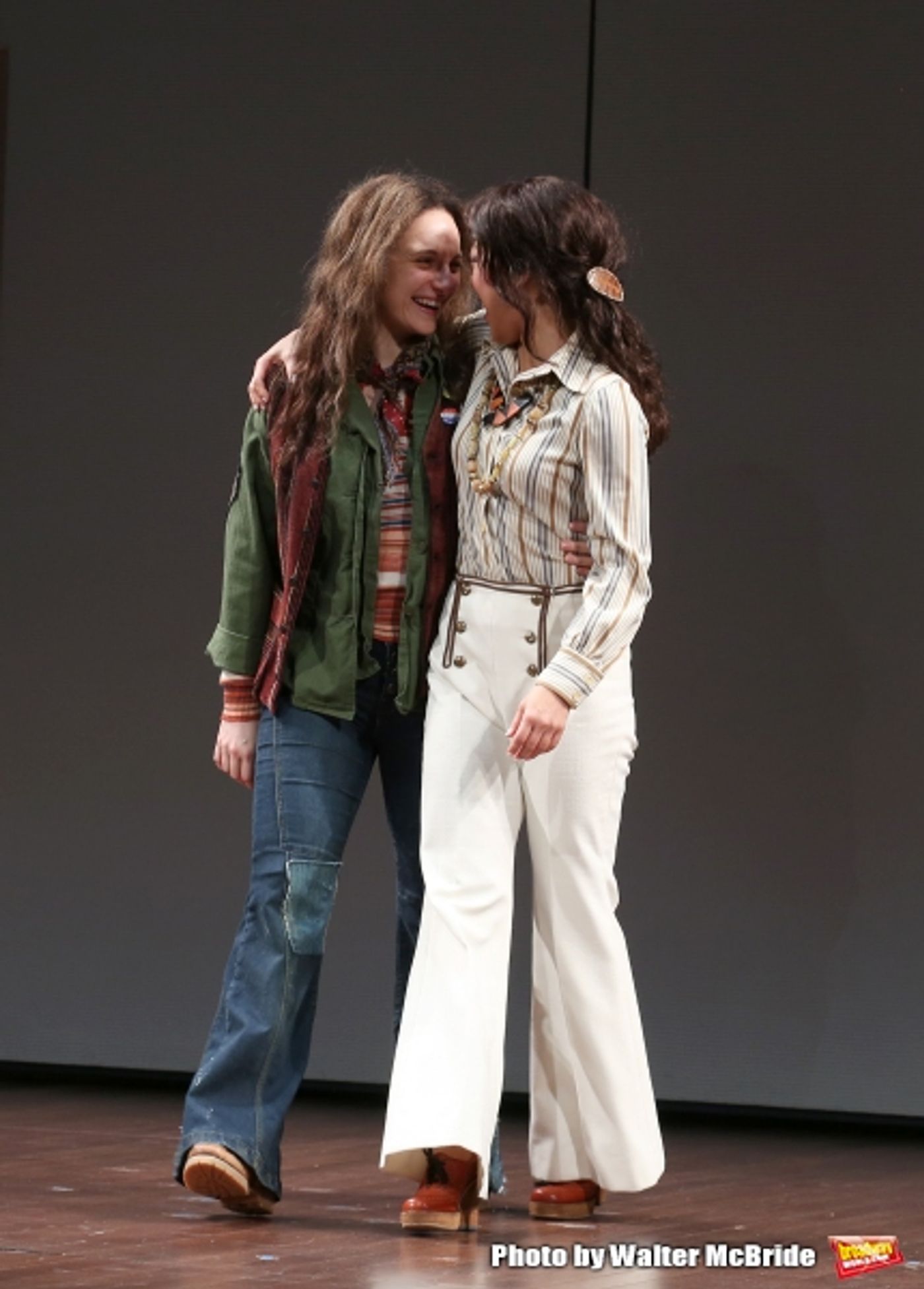 Photo Coverage: Elisabeth Moss & Cast of THE HEIDI CHRONICLES Take Opening Night Bows!  Image