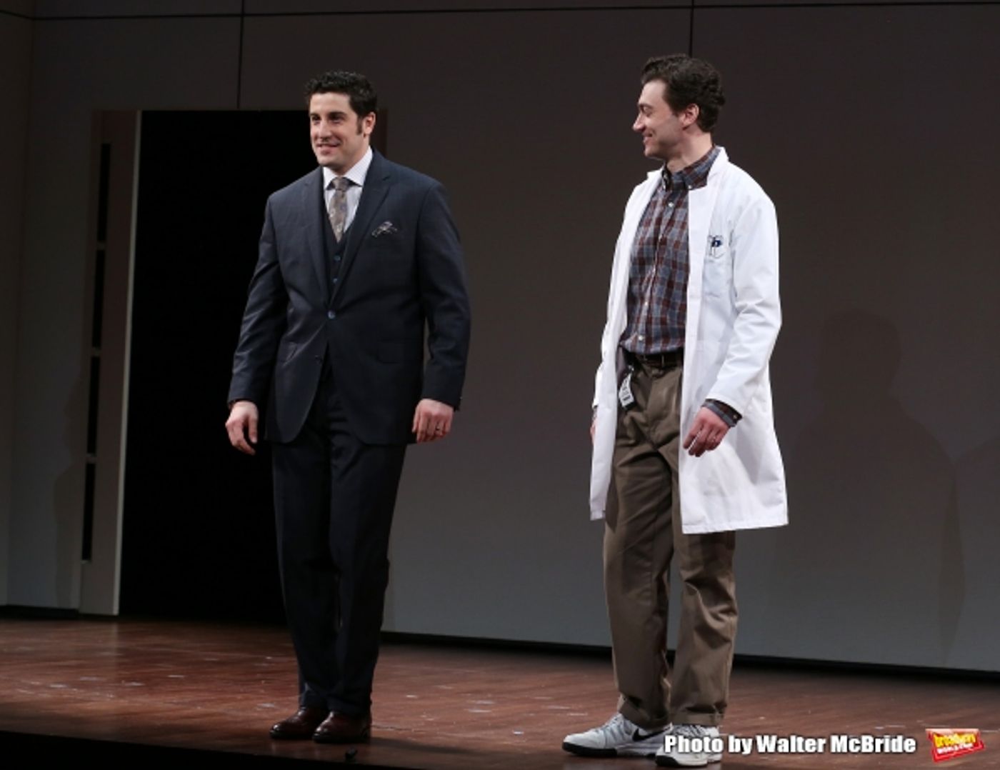 Photo Coverage: Elisabeth Moss & Cast of THE HEIDI CHRONICLES Take Opening Night Bows!  Image