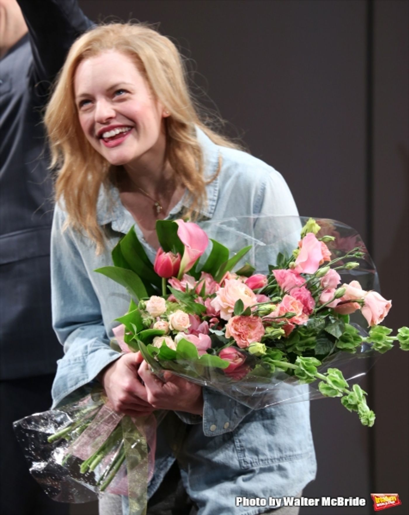 Photo Coverage: Elisabeth Moss & Cast of THE HEIDI CHRONICLES Take Opening Night Bows!  Image