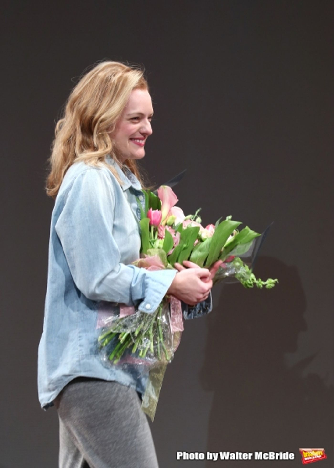 Photo Coverage: Elisabeth Moss & Cast of THE HEIDI CHRONICLES Take Opening Night Bows!  Image