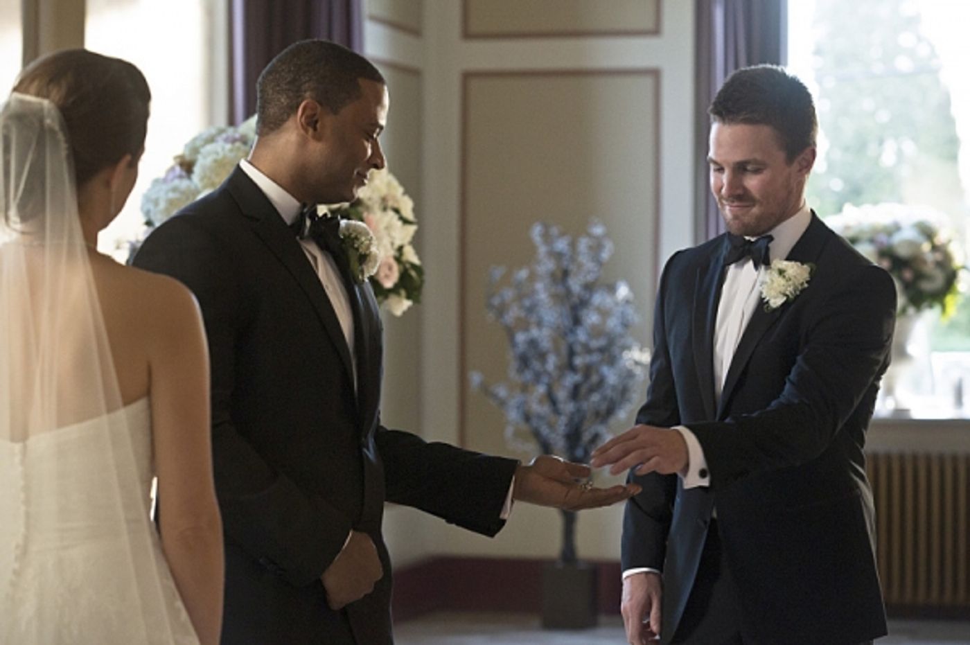 Photo Flash: First Look- Latest ARROW Episode, 'Suicidal Tendencies' Photo Flash: First Look- Latest ARROW Episode, 'Suicidal Tendencies' Image
