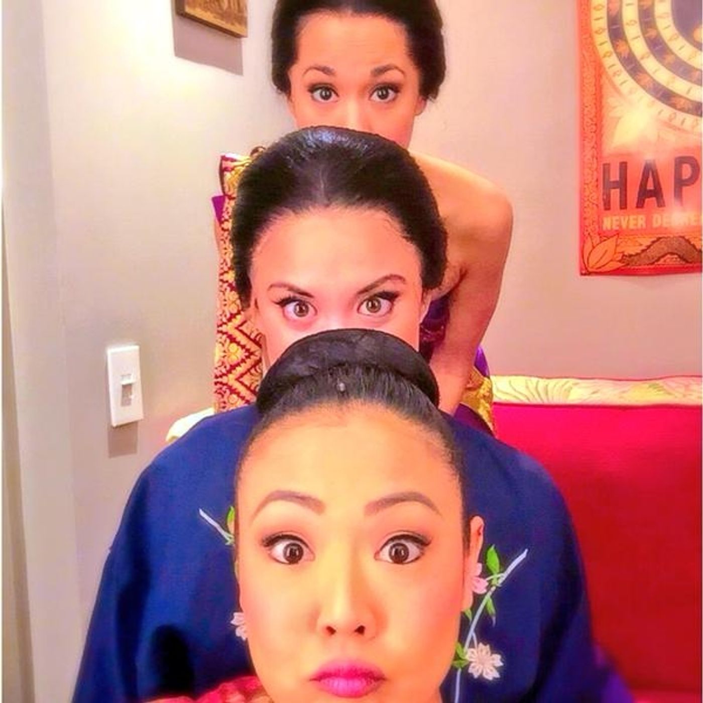 Photo Flash: Saturday Intermission Pics - 3/21 - THE KING AND I Ladies Snap First #SIP and More!  Image