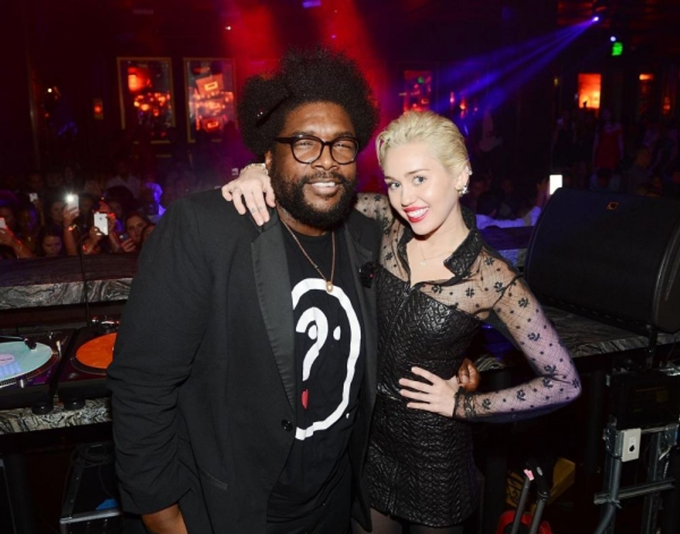 Photo Flash: Miley Cyrus Hosts Inside OMNIA Nightclub's Ultra-Lounge, Heart of OMNIA  Image