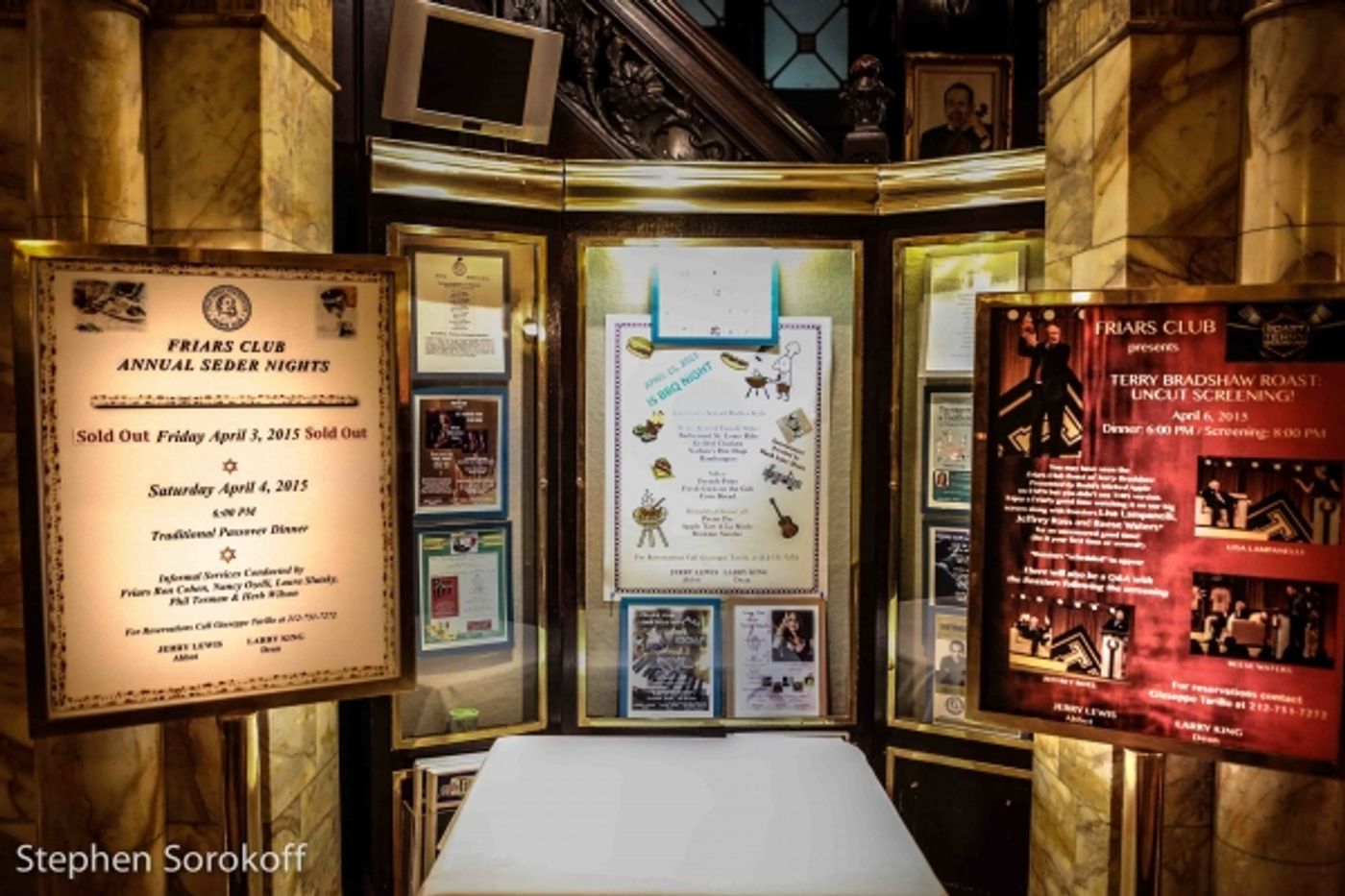 Photo Coverage: Dominic Chianese Performs at Italian Night at The Friars Club  Image