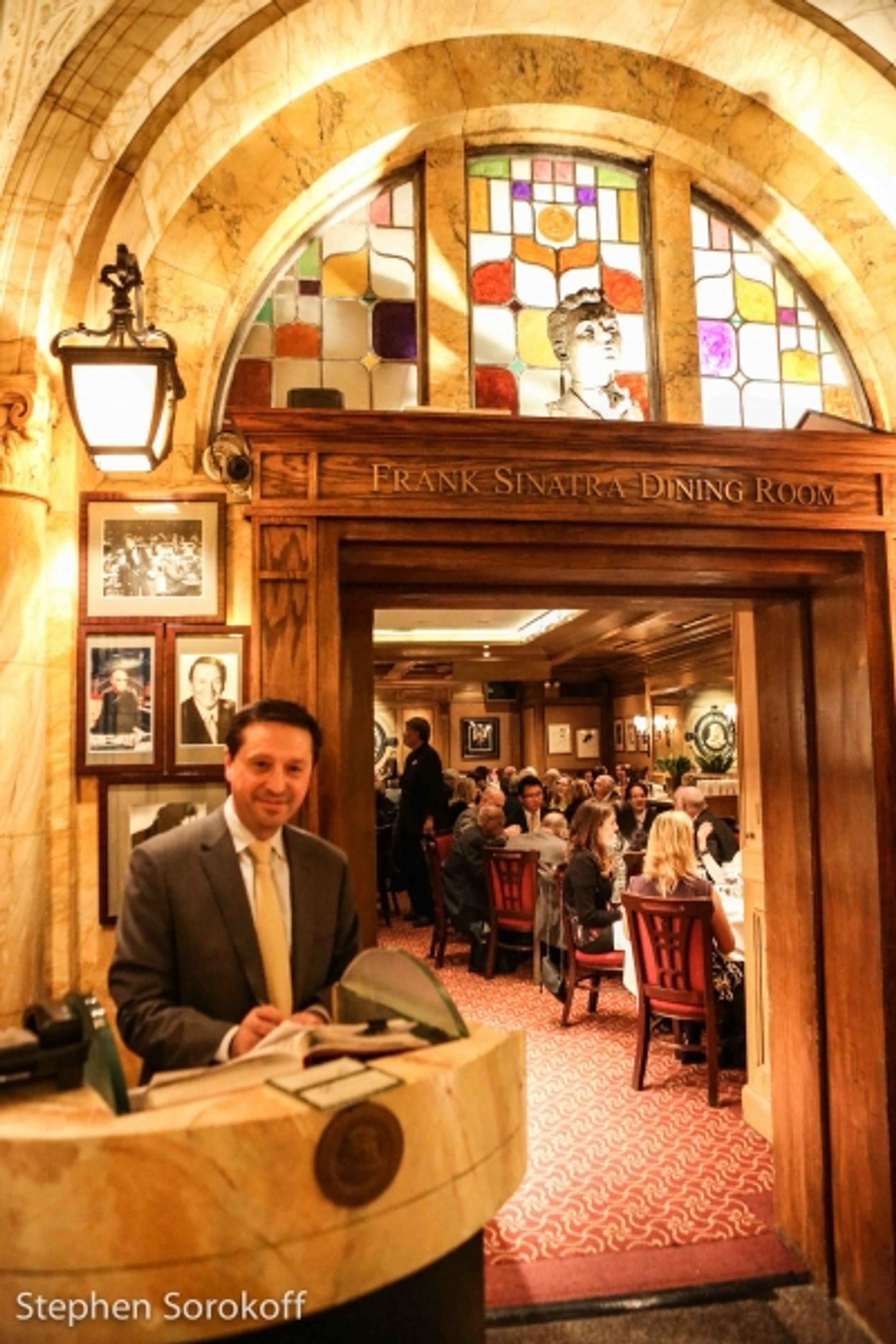 Photo Coverage: Dominic Chianese Performs at Italian Night at The Friars Club  Image