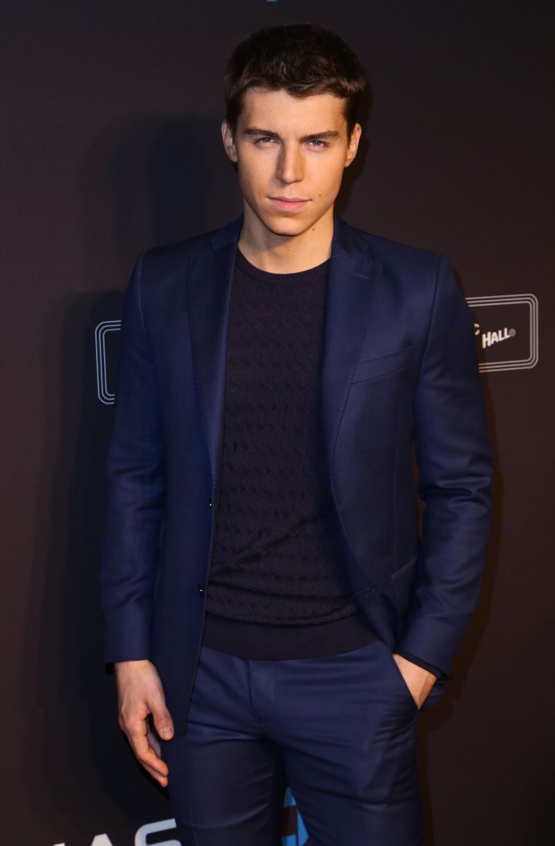 Photo Coverage: On the Red Carpet for the NEW YORK SPRING SPECTACULAR! — photo 53 of 57