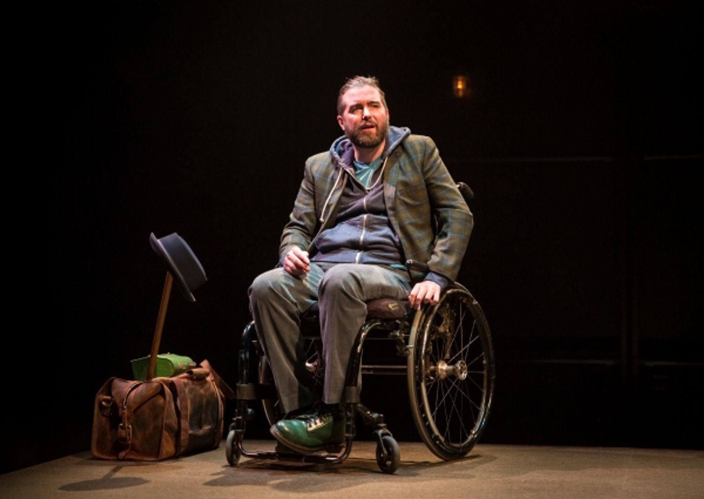 Photo Flash: First Look at Michael Patrick Thornton in TITLE AND DEED at Lookingglass Theatre  Image