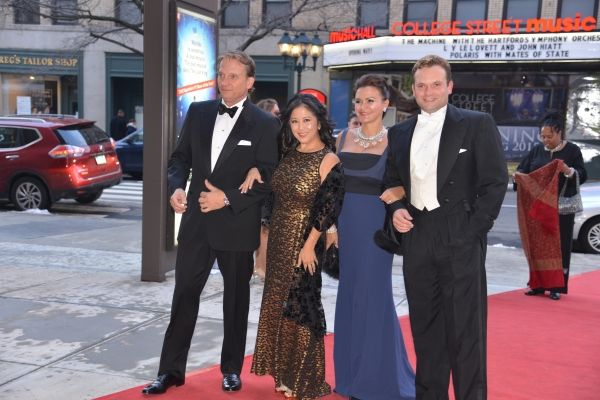 Photo Flash: Betty Buckley, Barbara Cook, Rex Smith and More Celebrate Shubert Theatre's 100th Anniversary in New Haven — photo 1 of 26