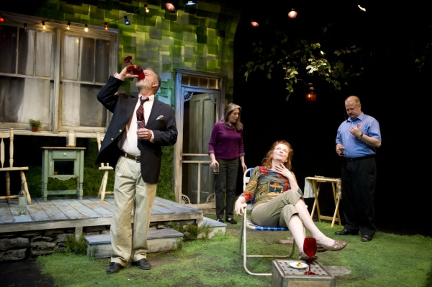 Photo Flash: First Look at The REP's ENDLESS LAWNS, Opening Tonight  Image