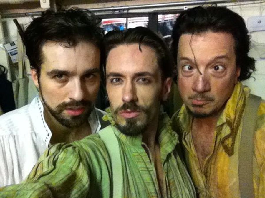 Photo Flash: Saturday Intermission Pics - 3/28 Part 2 - Halle Berry Visits CINDERELLA, SOMETHING ROTTEN Takes First #SIP, and More! Image