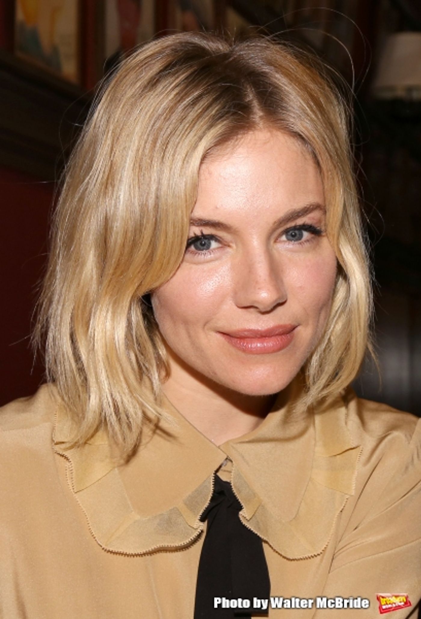 Photo Coverage: CABARET's Sienna Miller Gets Immortalized with a Sardi's Caricature!  Image