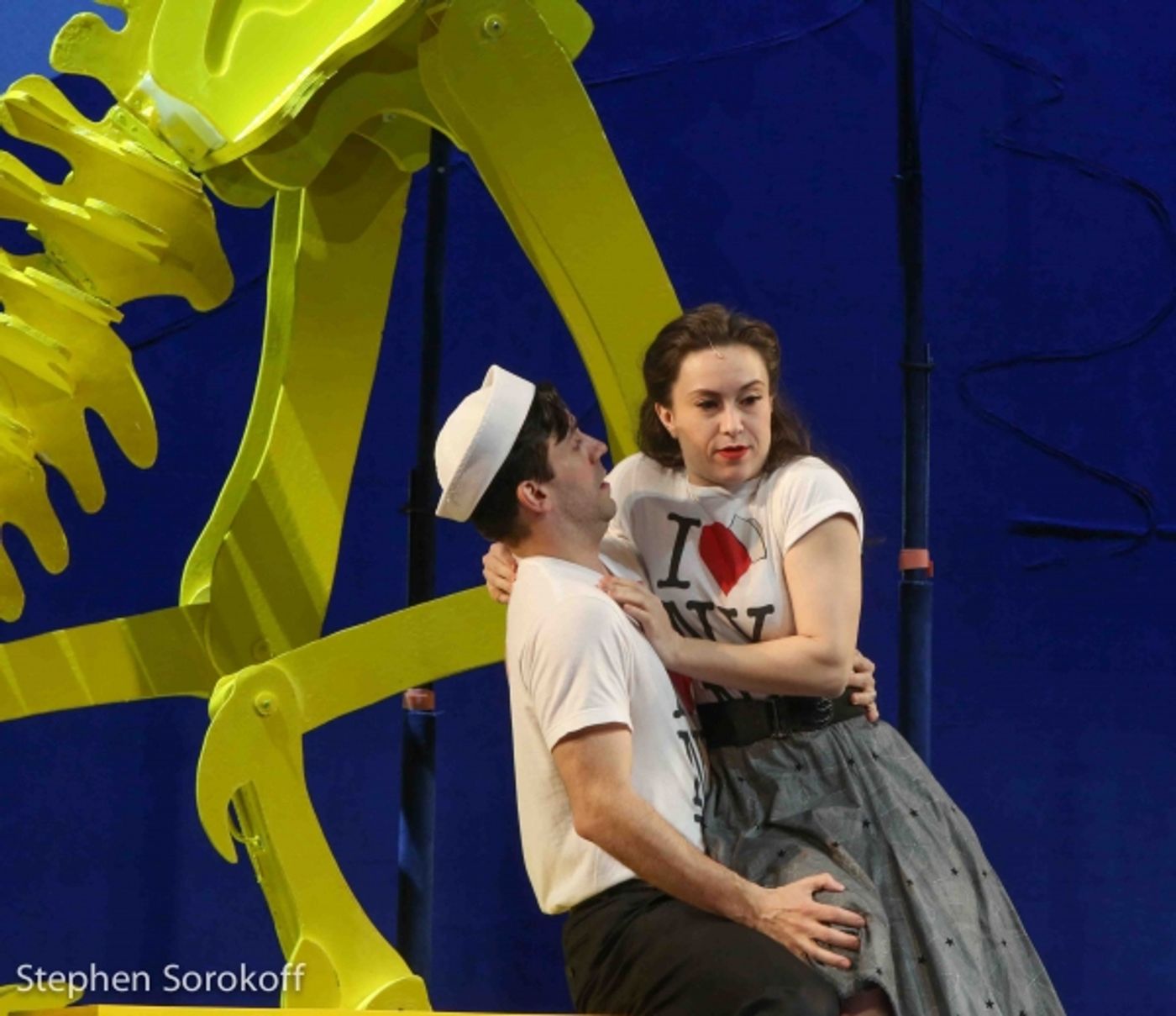 Photo Coverage: INSIDE BROADWAY Visits ON THE TOWN  Image