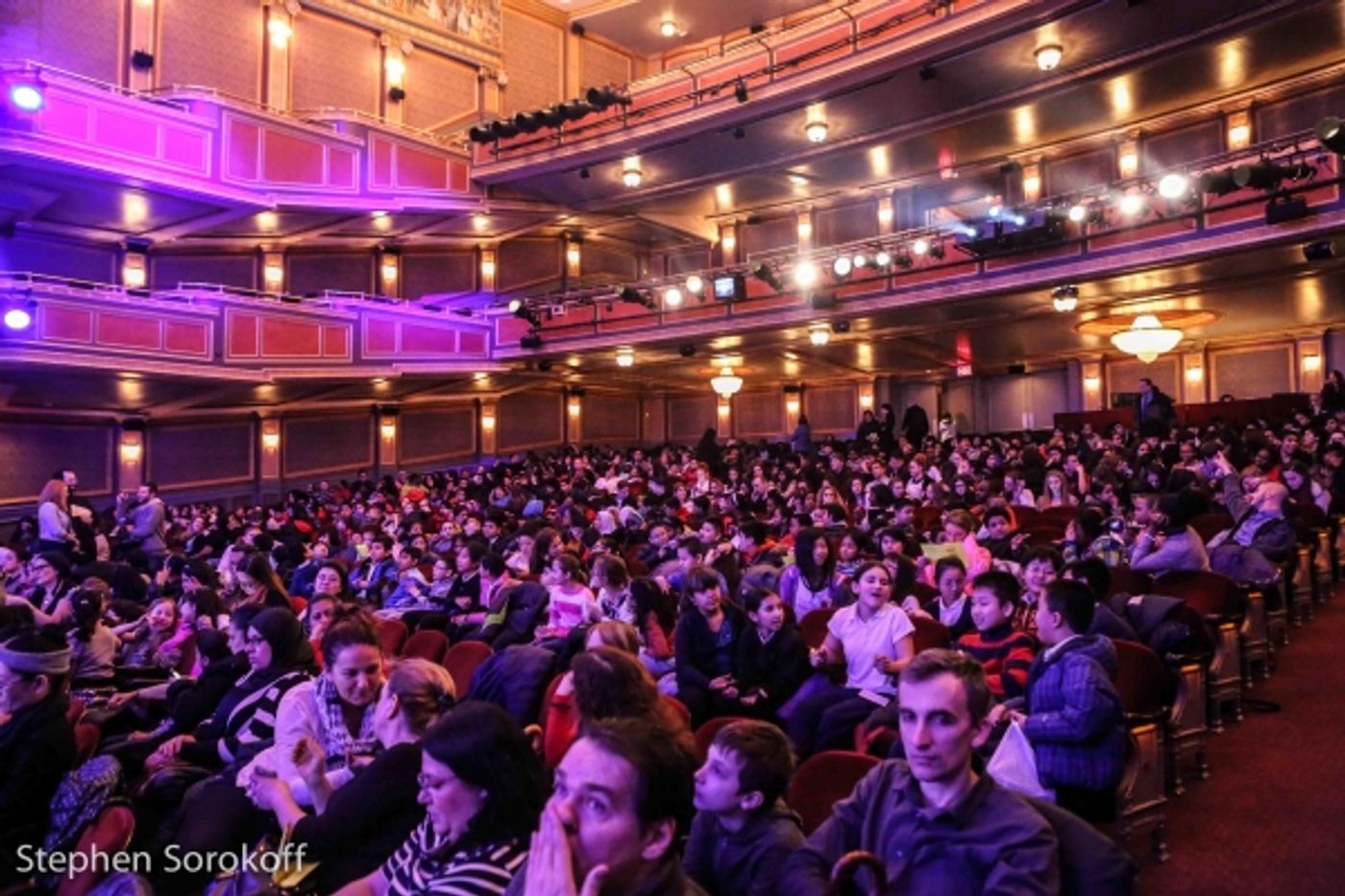 Photo Coverage: INSIDE BROADWAY Visits ON THE TOWN  Image