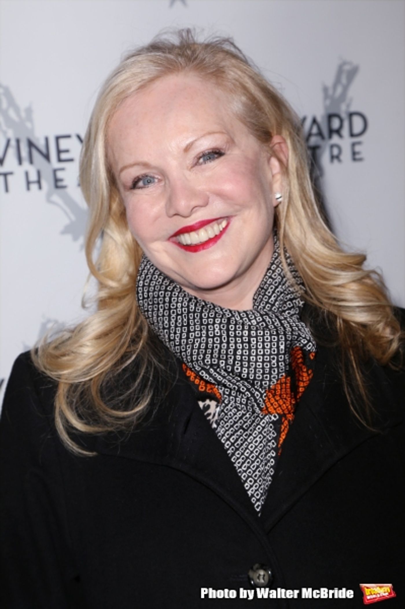 Photo Coverage: On the Red Carpet for Vineyard Theatre's 2015 Gala, Honoring Margo Lion  Image