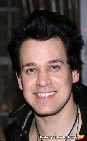 T.R. Knight @ BroadwayWorld T.R. Knight Photo