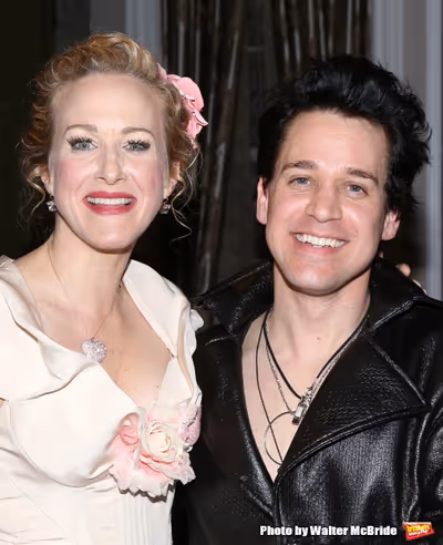 Katie Finneran and T.R. Knight  Photo