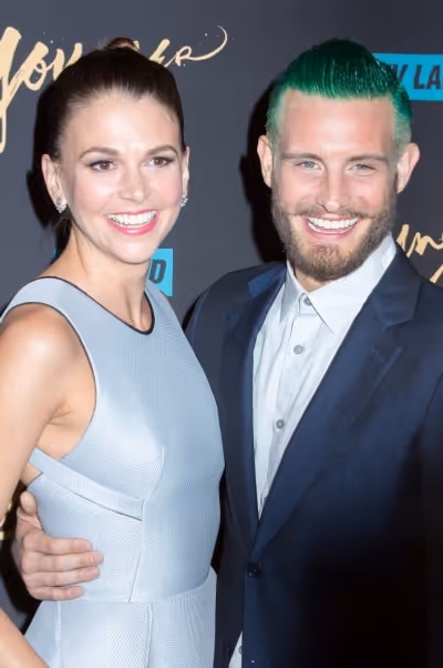 Sutton Foster, Nico Tortorella Photo