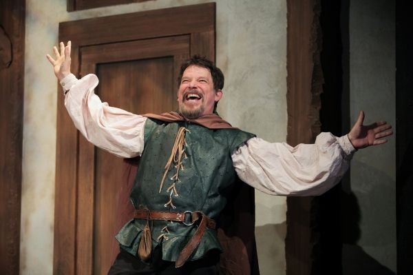 Nicholas Rose as Petruchio  Photo