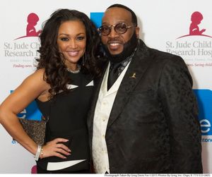 Artists Chante Moore and Marvin Sapp attend the eOne Music post-Stellar Awards Celebration. @ BroadwayWorld Artists Chante Moore and Marvin Sapp attend the eOne Music post-Stellar Awards Celebr Photo